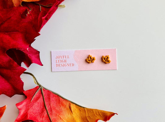 Mustard Maple Leaf Studs|1710