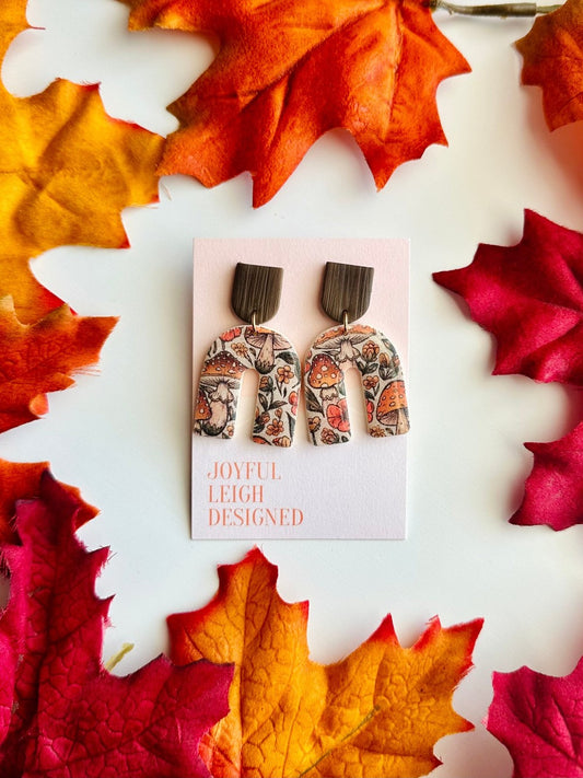 Mushroom Print Arches|1712
