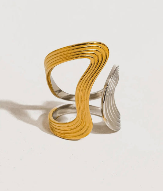 Wavy Abstract Ring|1263