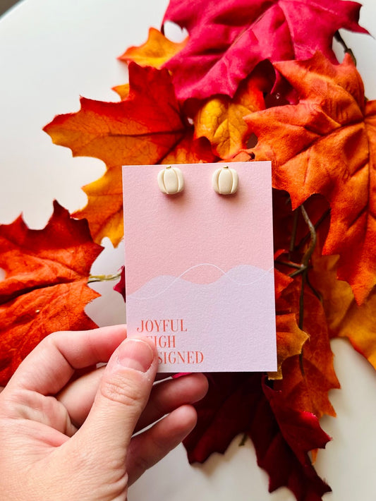 Small Cream Pumpkin Studs|1707